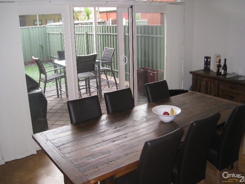 2 Shipsters Lane, Mawson Lakes SA 5095