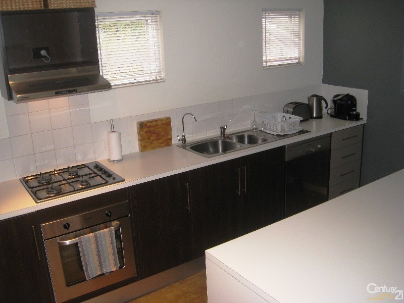 2 Shipsters Lane, Mawson Lakes SA 5095