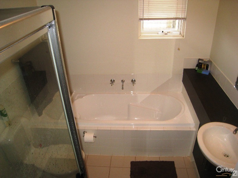 2 Shipsters Lane, Mawson Lakes SA 5095