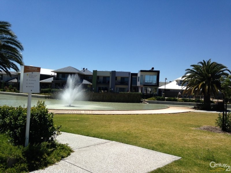 36 Nelson Crescent, Mawson Lakes SA 5095