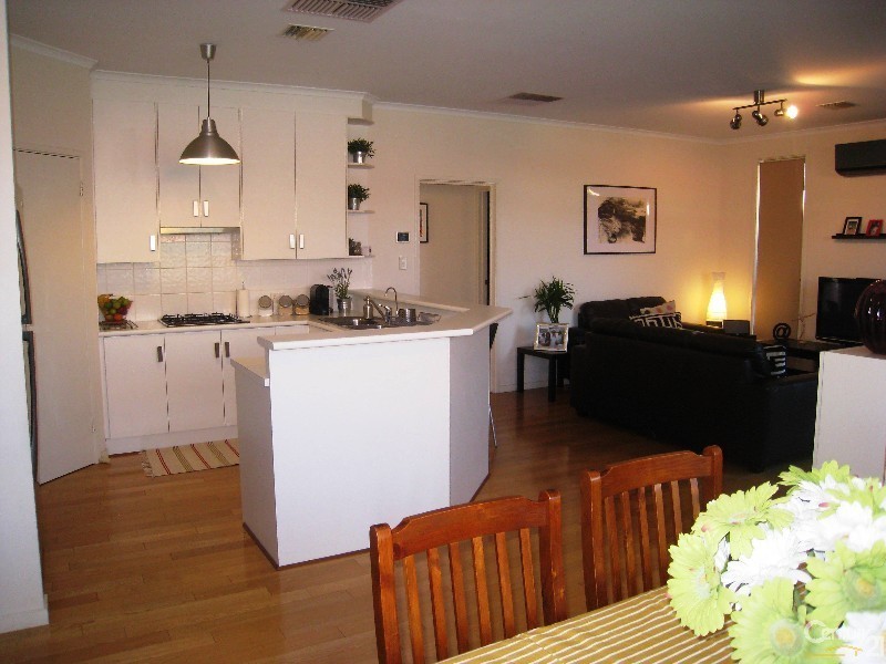 12 Bimini Crescent, Mawson Lakes SA 5095