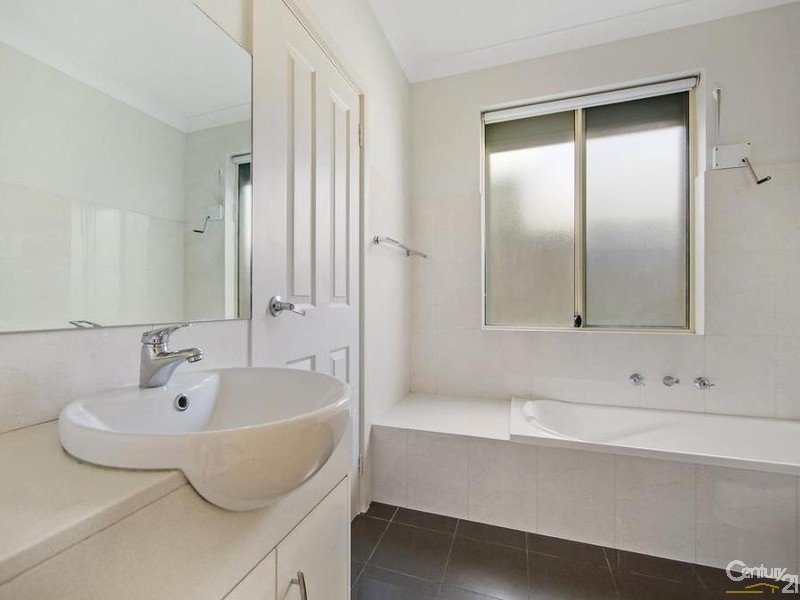 62B Robert Avenue, Clearview SA 5085