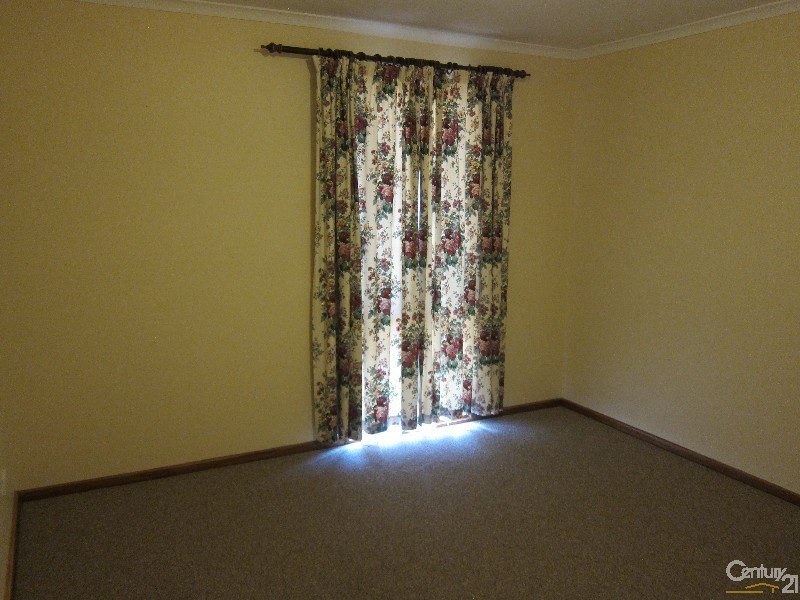 1 Gratton Court, Parafield Gardens SA 5107