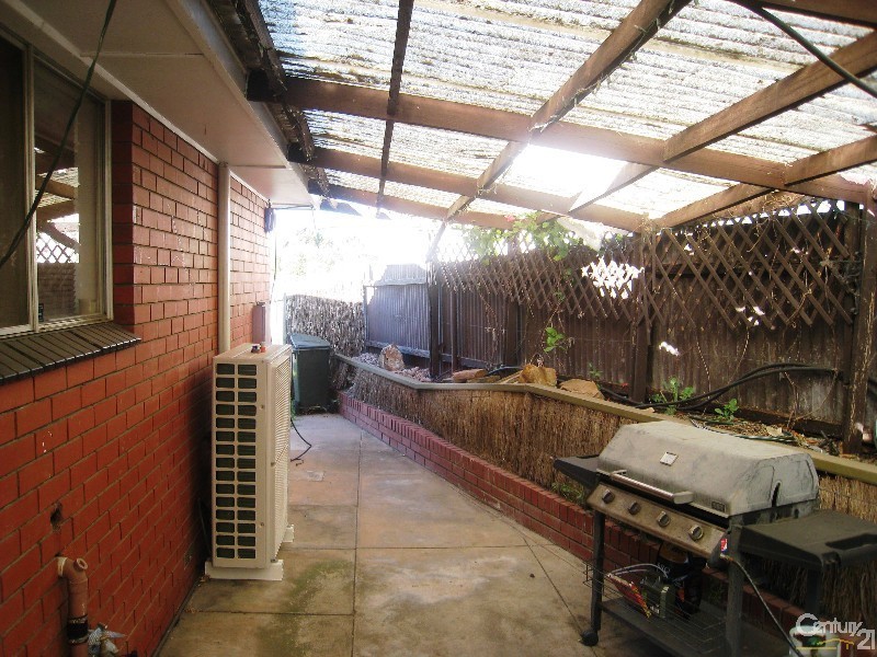 49  Warren Road, Para Vista SA 5093