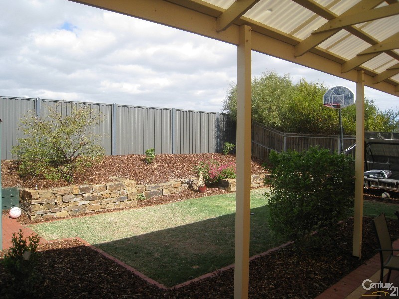 11 Atiu Street, Mawson Lakes SA 5095