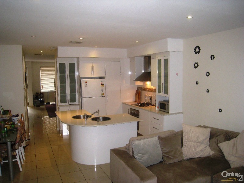 8 Junction Street, Mawson Lakes SA 5095