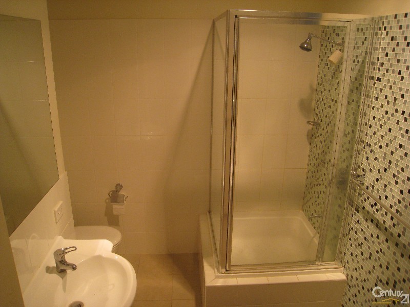 8 Junction Street, Mawson Lakes SA 5095