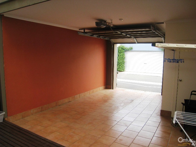 8 Junction Street, Mawson Lakes SA 5095