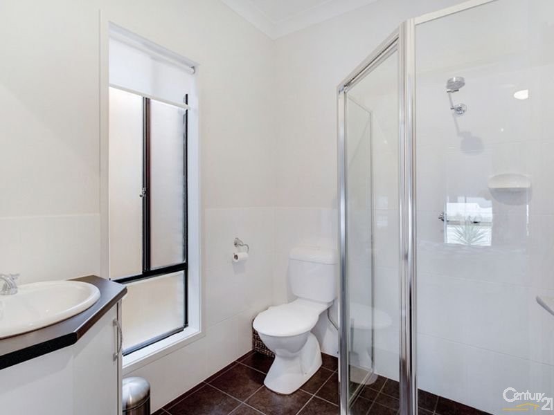 77 Franklin Avenue, Mawson Lakes SA 5095