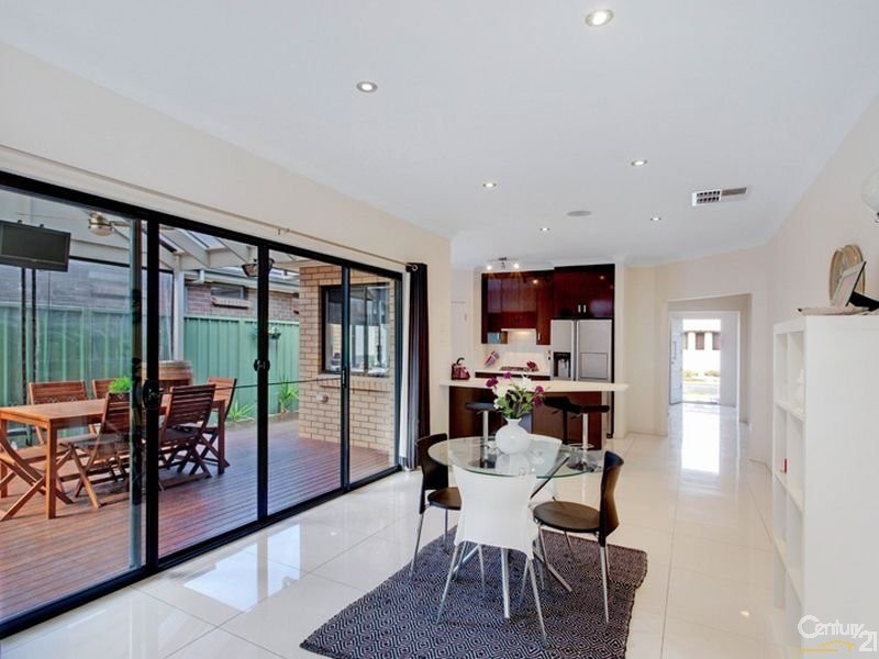 77 Franklin Avenue, Mawson Lakes SA 5095