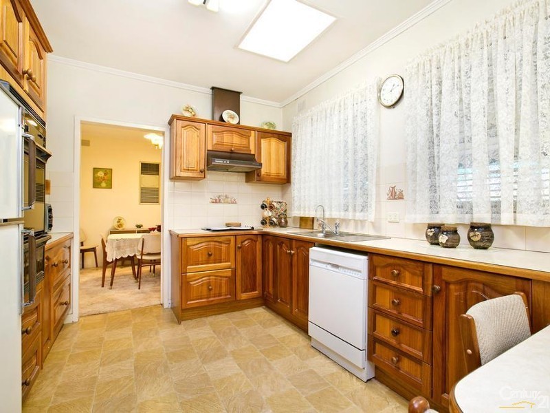 2 Meredith Street, Sefton Park SA 5083