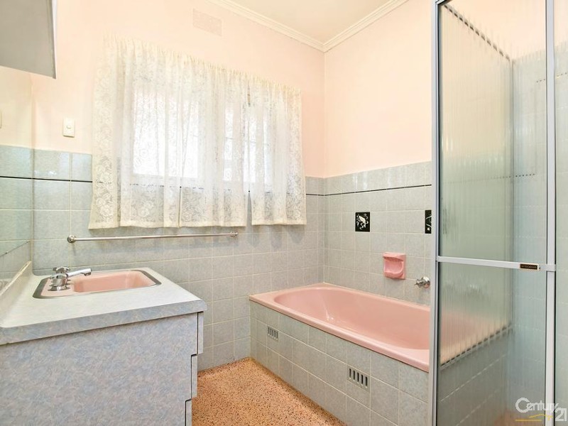 2 Meredith Street, Sefton Park SA 5083