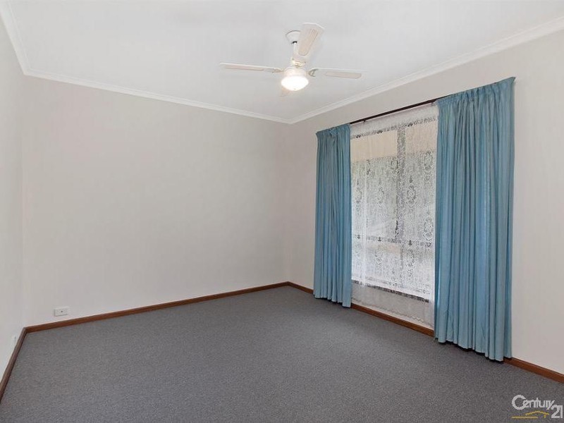 15 Ronald Road, Redwood Park SA 5097