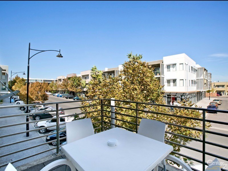 4/6 Hurtle Parade, Mawson Lakes SA 5095