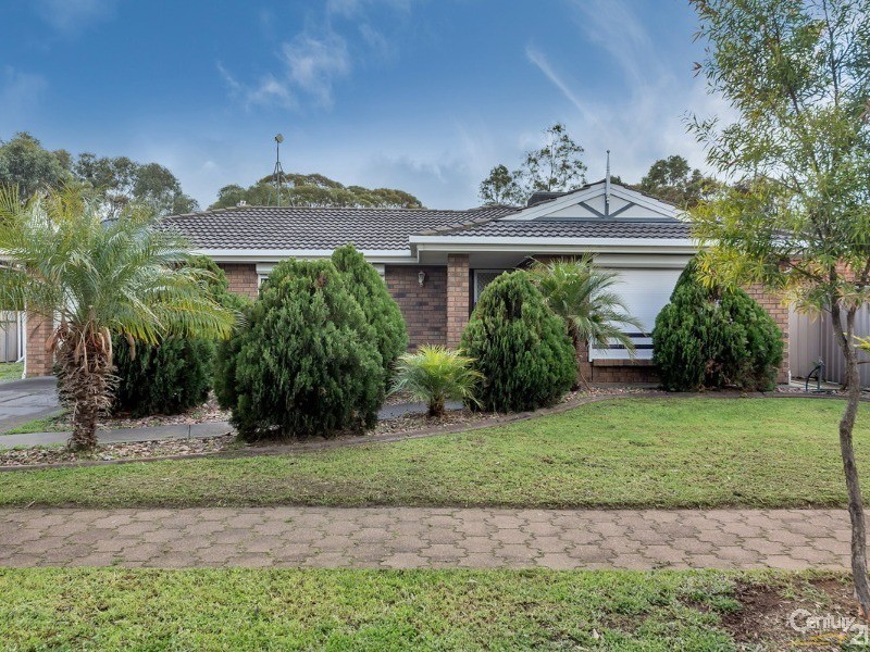 2 Hilditch Drive, Green Fields SA 5107