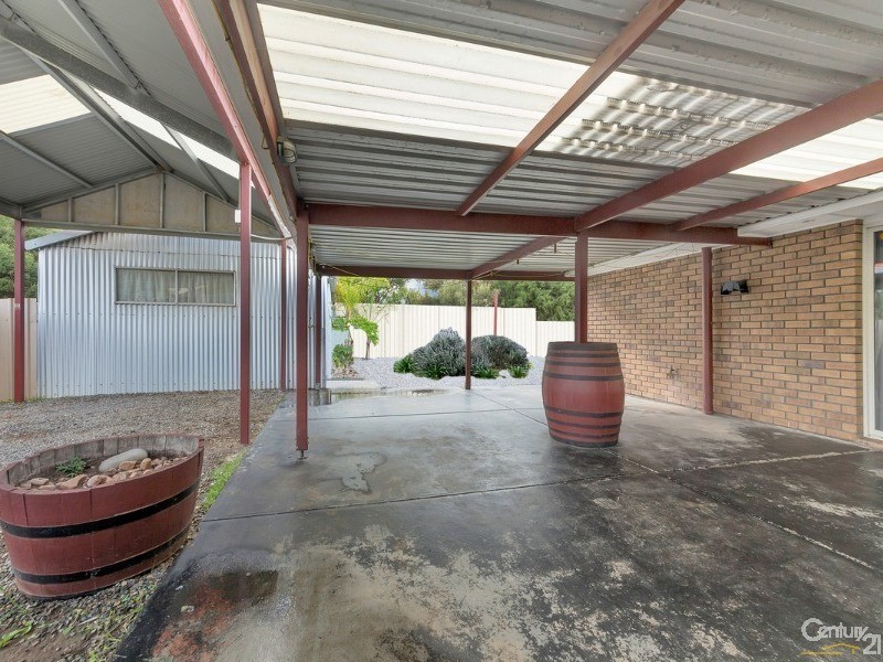 2 Hilditch Drive, Green Fields SA 5107