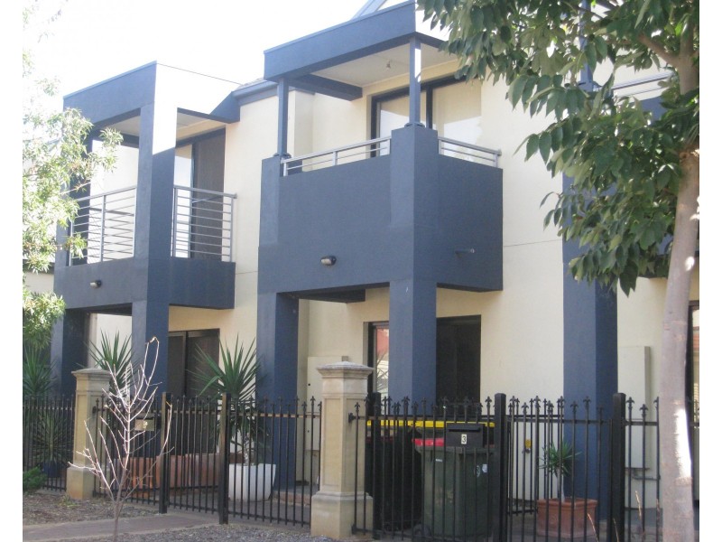 2/8 Silverbirch Place, Mawson Lakes SA 5095