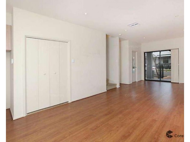 2/8 Silverbirch Place, Mawson Lakes SA 5095