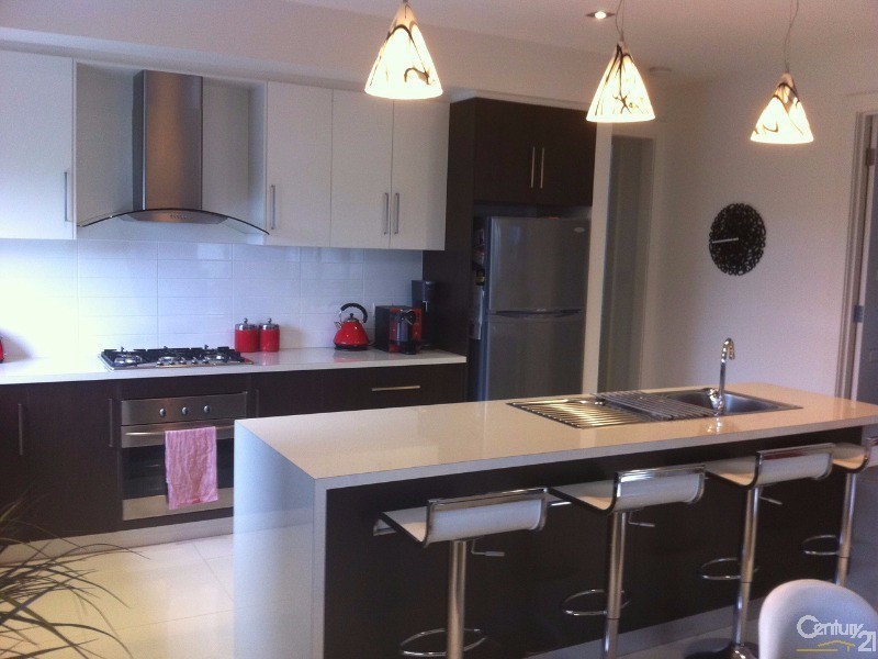 30 Mackenzie Circuit, Mawson Lakes SA 5095