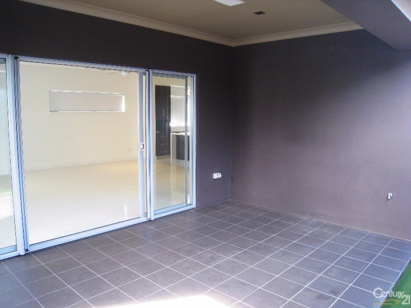 30 Mackenzie Circuit, Mawson Lakes SA 5095