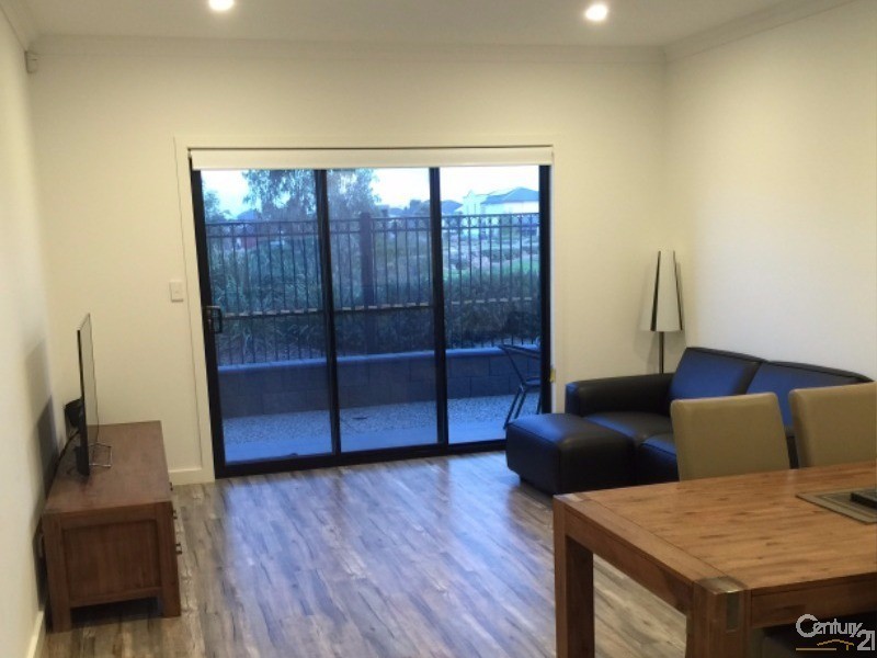 31a Coventry Street, Mawson Lakes SA 5095