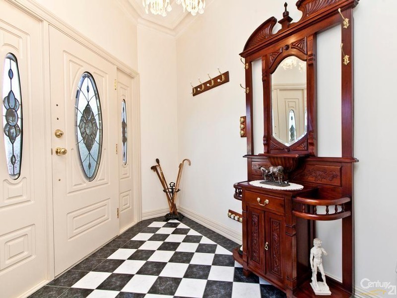 6 Bimini Crescent, Mawson Lakes SA 5095