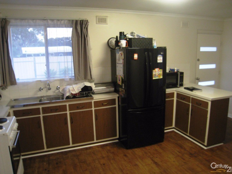 63 Daniel Avenue, Globe Derby Park SA 5110