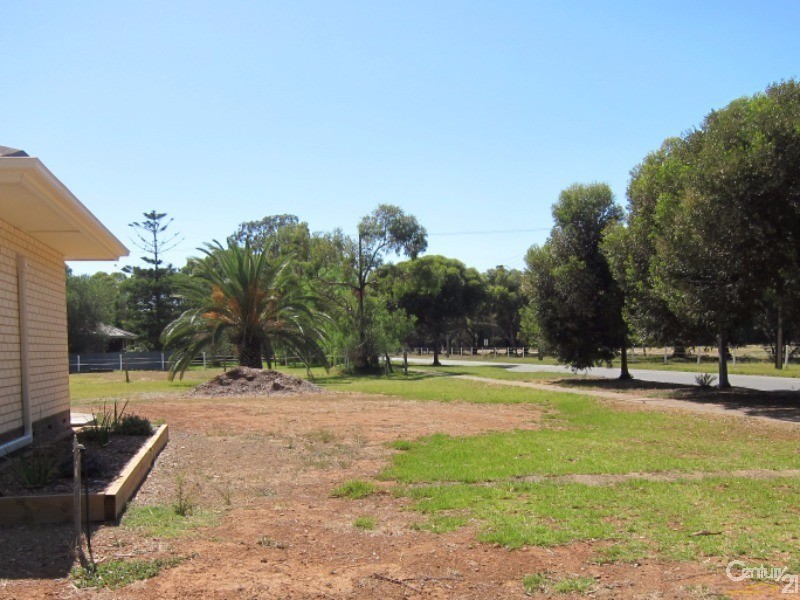 63 Daniel Avenue, Globe Derby Park SA 5110