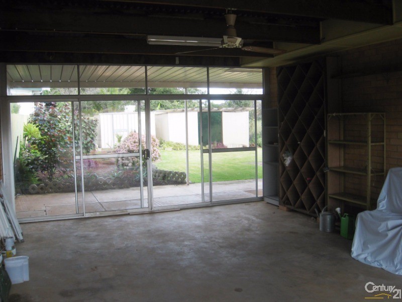 9 Cynthia Street, Para Hills SA 5096