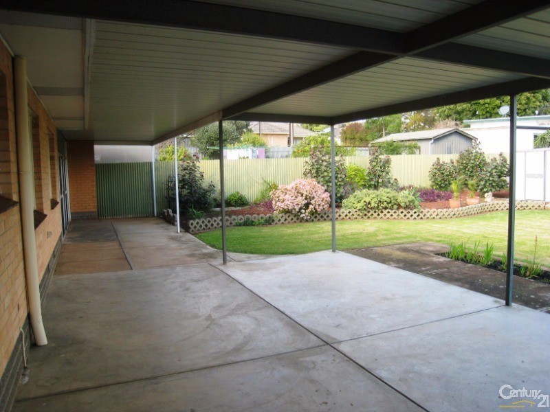 9 Cynthia Street, Para Hills SA 5096