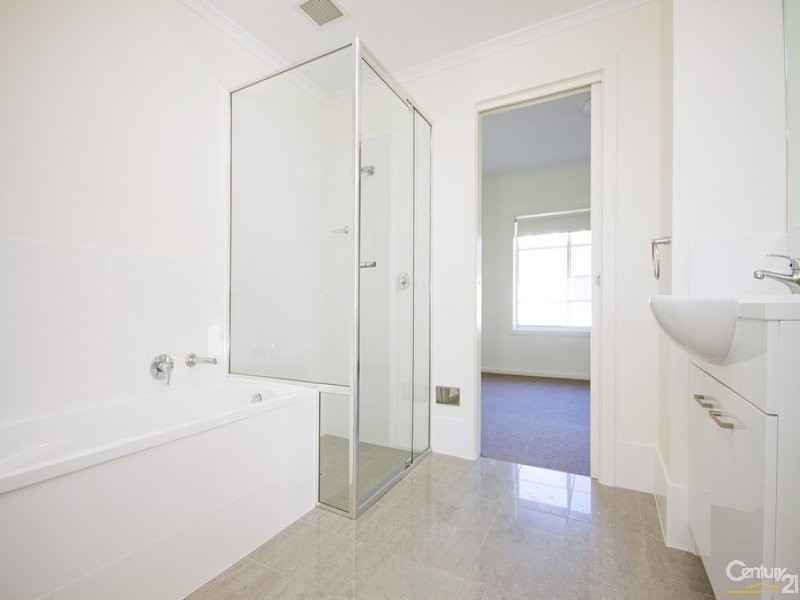 39/10-16 Light Common, Mawson Lakes SA 5095
