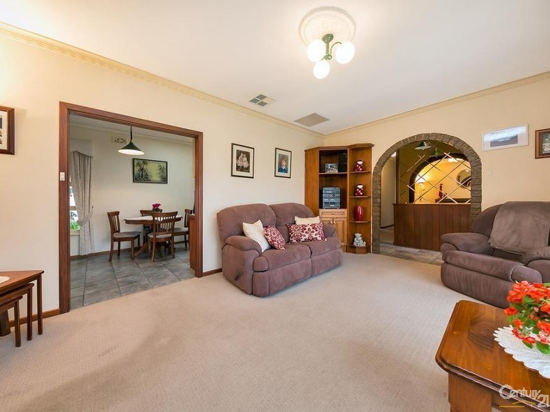 3 St Ives Drive, Parafield Gardens SA 5107
