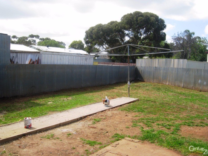 2 Turnbull Road, Elizabeth Downs SA 5113