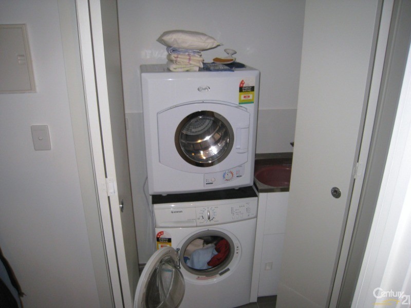 106/1-5 Euston Walk, Mawson Lakes SA 5095