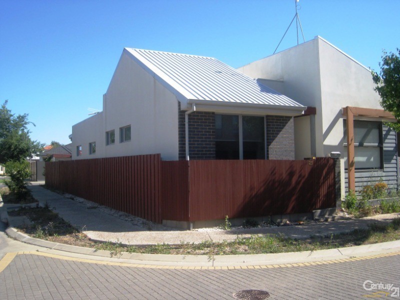 25 Mackenzie Circuit, Mawson Lakes SA 5095