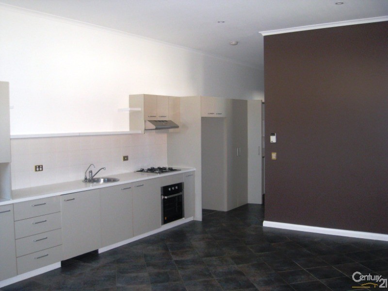 25 Mackenzie Circuit, Mawson Lakes SA 5095