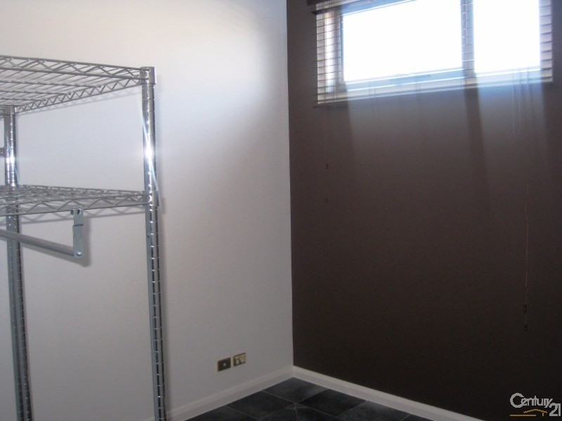 25 Mackenzie Circuit, Mawson Lakes SA 5095