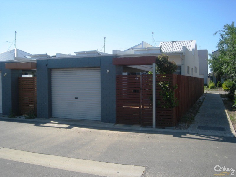 25 Mackenzie Circuit, Mawson Lakes SA 5095