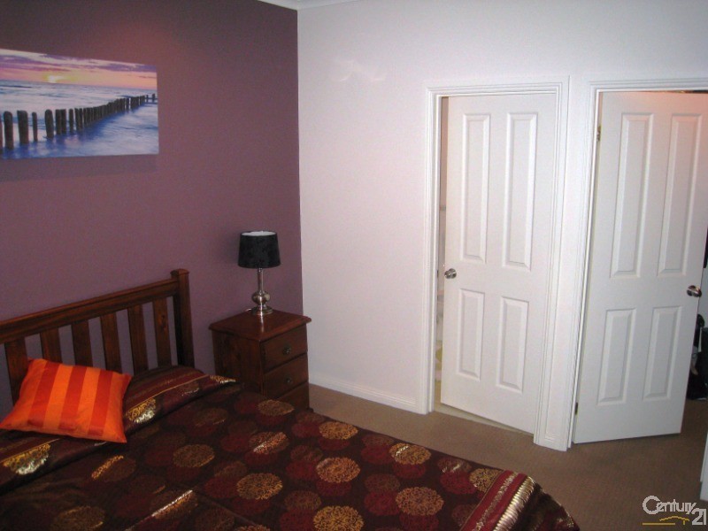 30 Blue Wren Circuit, Mawson Lakes SA 5095