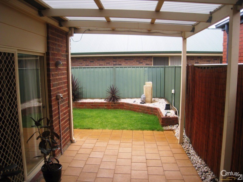 30 Blue Wren Circuit, Mawson Lakes SA 5095