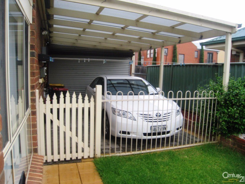 30 Blue Wren Circuit, Mawson Lakes SA 5095