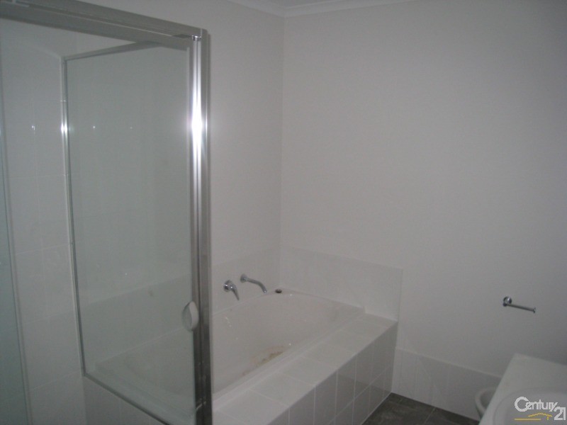 2/23a Coventry Street, Mawson Lakes SA 5095