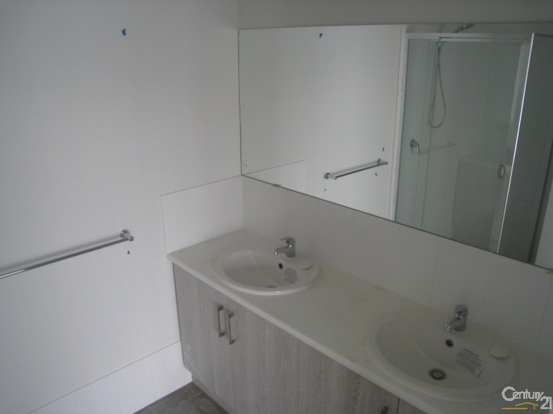 2/23a Coventry Street, Mawson Lakes SA 5095