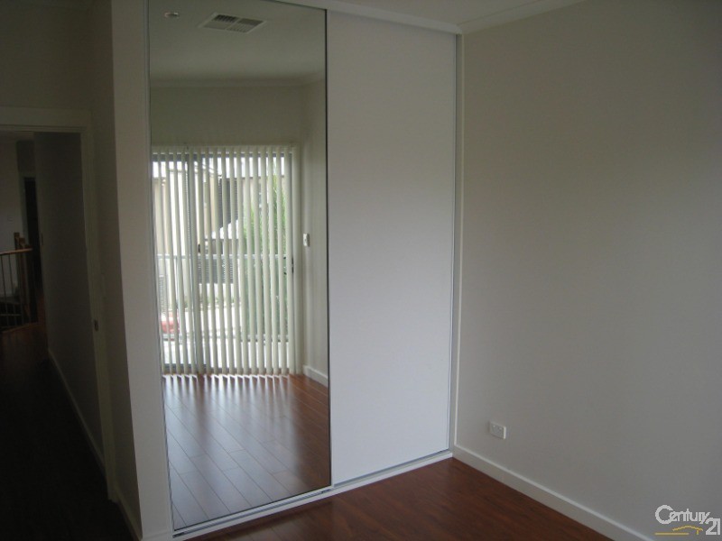 2/23a Coventry Street, Mawson Lakes SA 5095