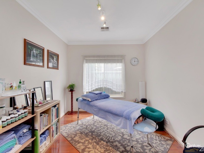 52 Lord Howe Crescent, Mawson Lakes SA 5095