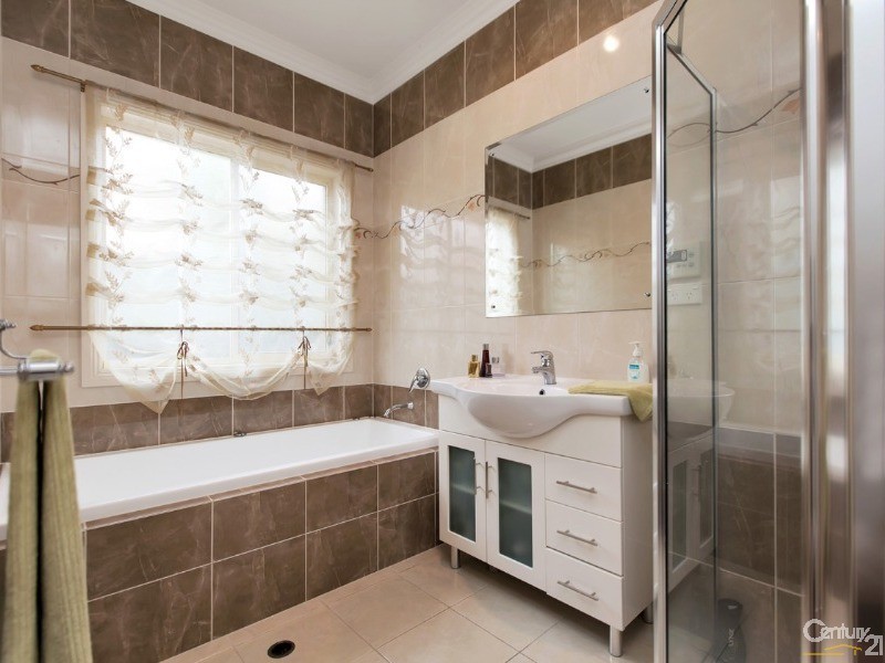 52 Lord Howe Crescent, Mawson Lakes SA 5095