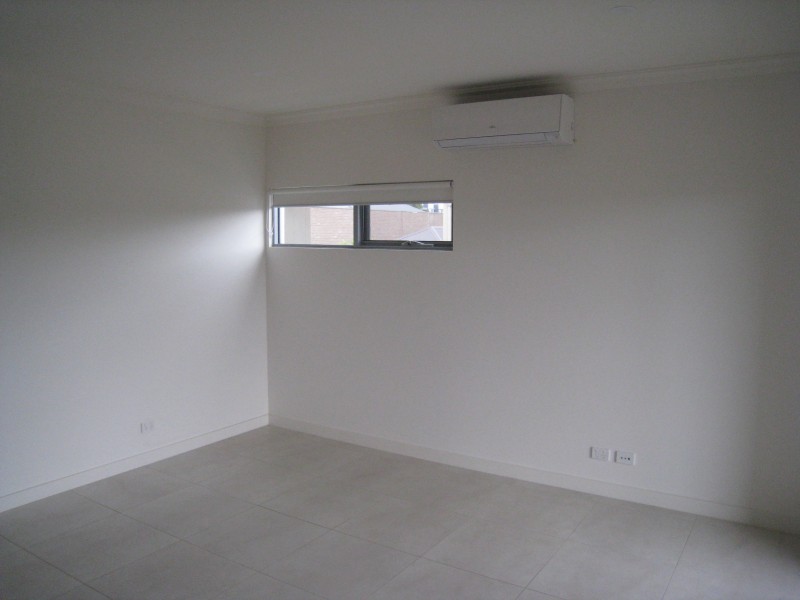 32b Ridley Street, Mawson Lakes SA 5095