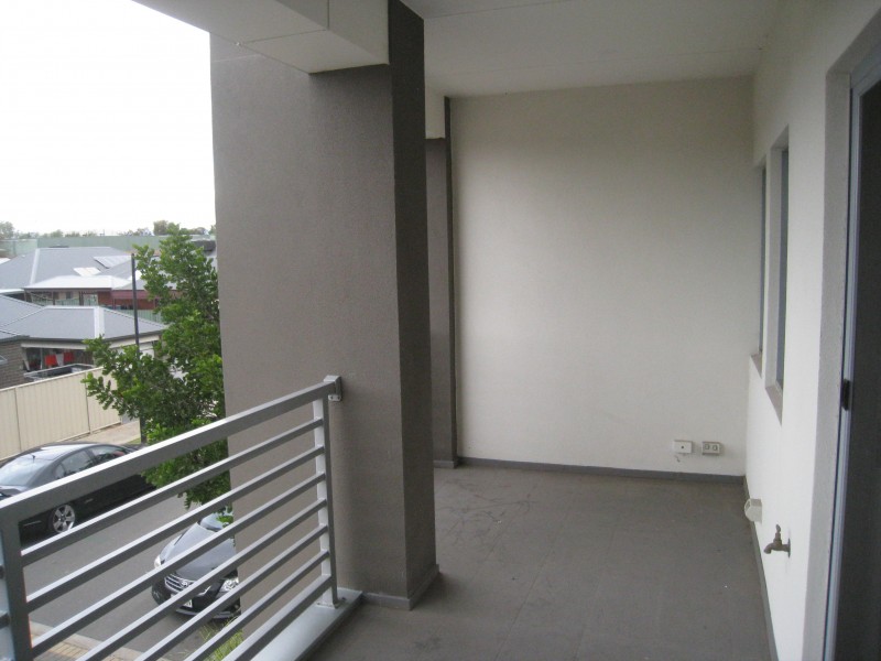 32b Ridley Street, Mawson Lakes SA 5095