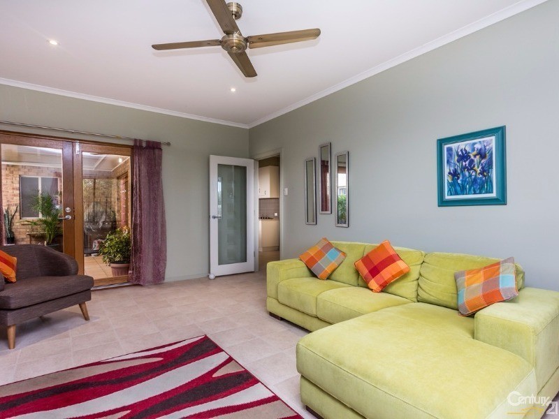 10 Antigua Court, Mawson Lakes SA 5095