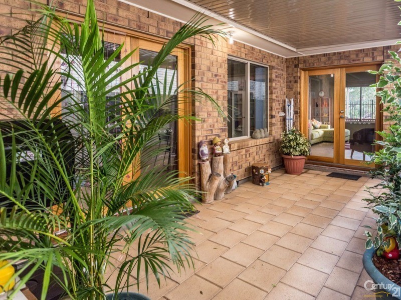 10 Antigua Court, Mawson Lakes SA 5095